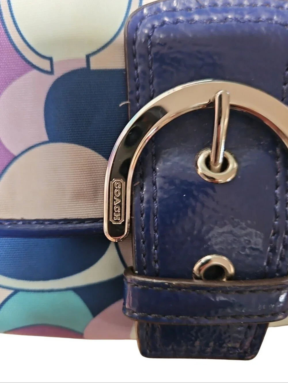 Coach authentic poppy